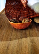 Ambra Wood marki Wineo w dekorze Indian Oak, Wineo