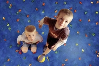 Kolorowe kolekcje do pomieszczeń dla dzieci tworzone były we współpracy z artystką Eleną Filatov. Fot. Wineo