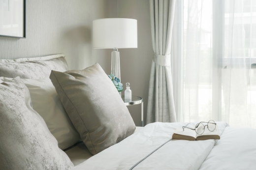 Sypialnia w&nbsp;stylu nowojorskiego Upper East Side Comforteo