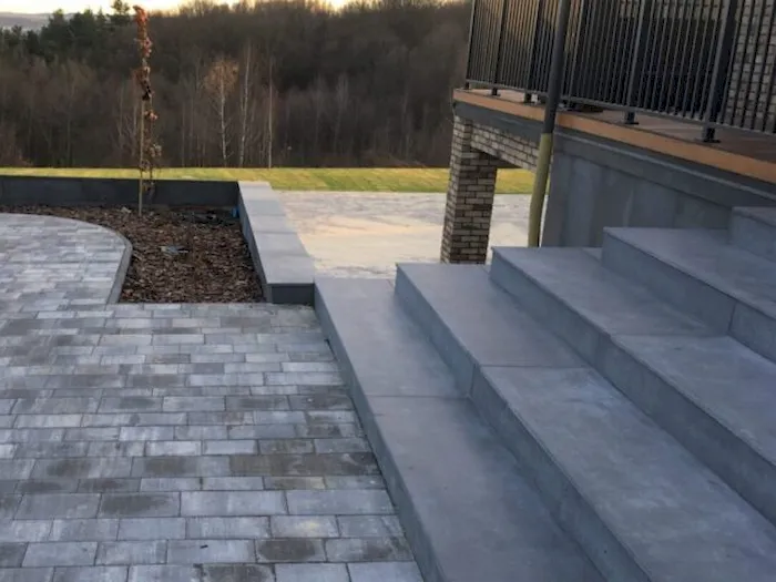 Stopnice betonowe – wszystko, co musisz o nich wiedzieć